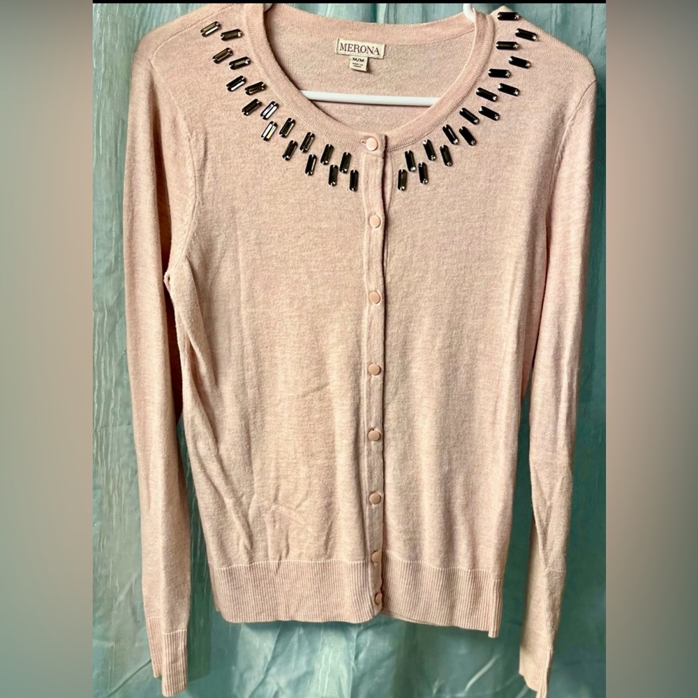 2 Women’s tops